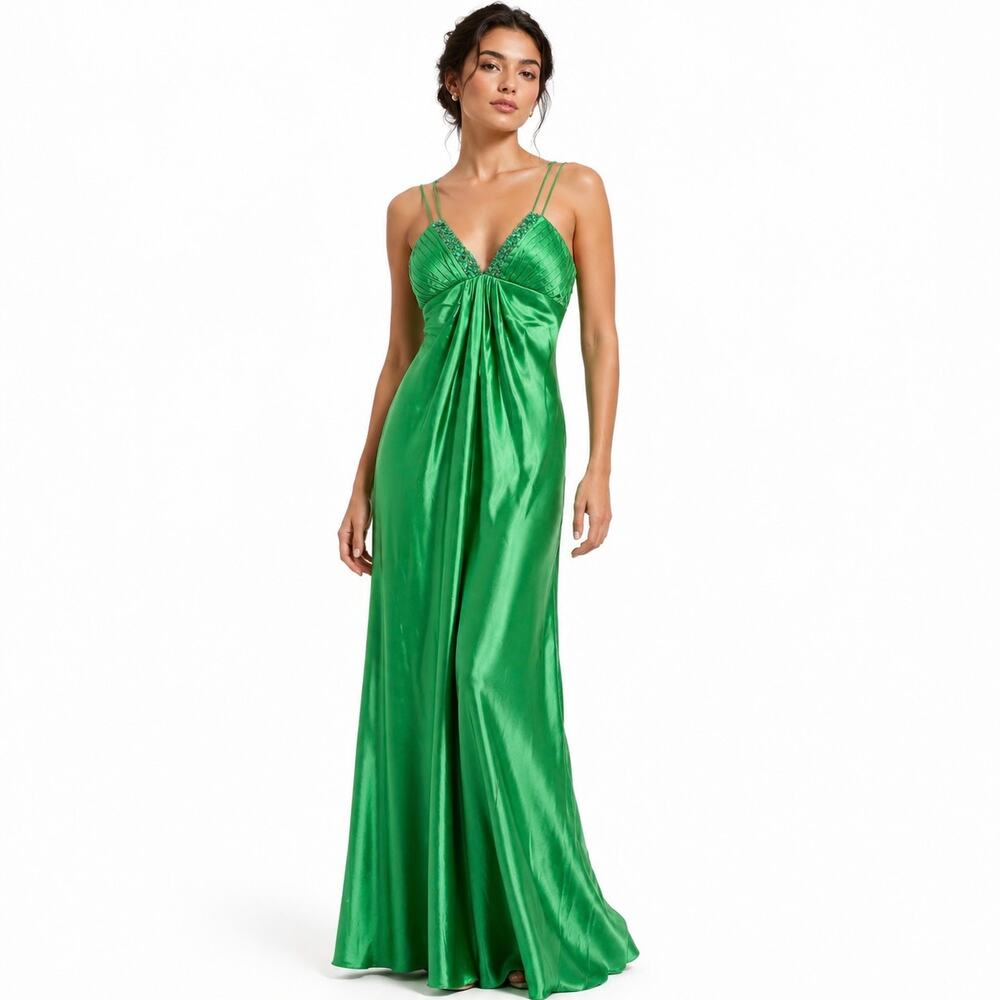 Marc Bouwer Glam It! Emerald Green 100% Silk Evening Gown – Beaded, Size 4